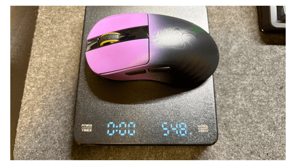 Carbonis Mouseのカーボンファイバー複合材シェル素材